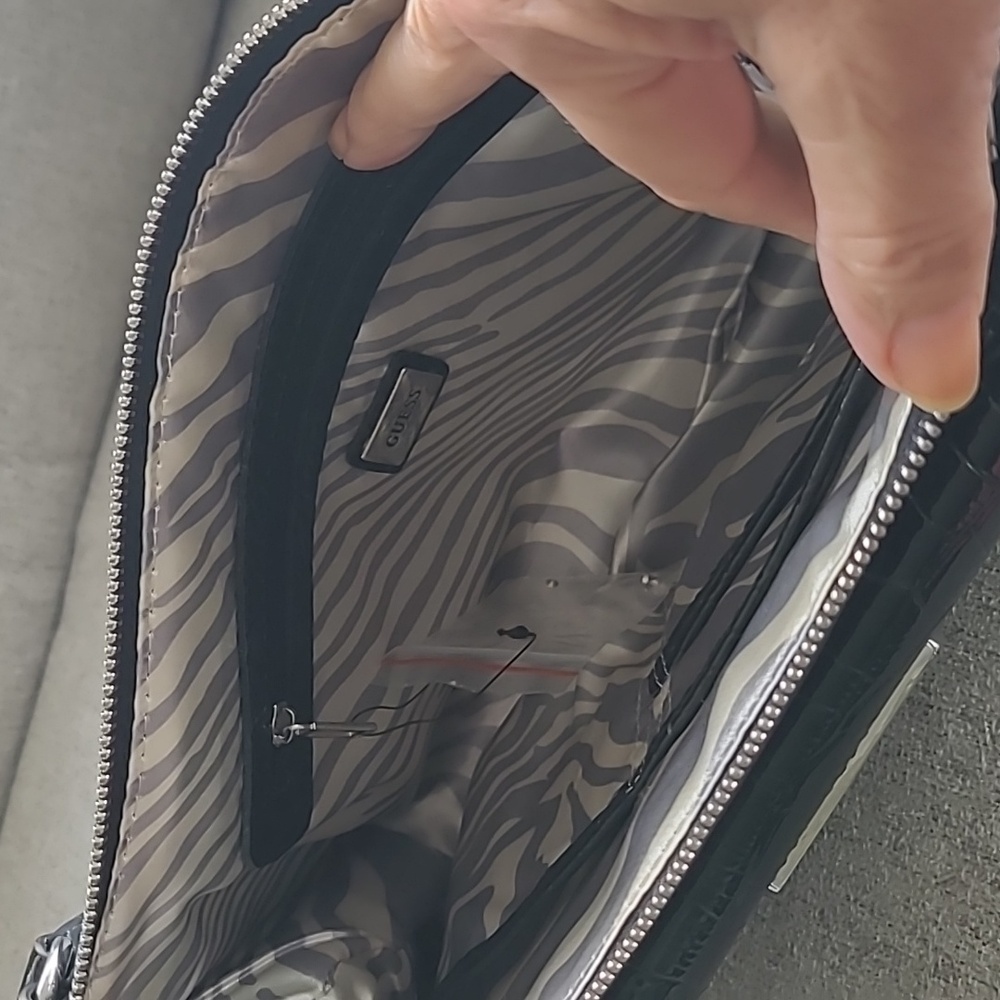 Guess bag - Picture 4 of 8